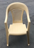 стул для кафе из пластика